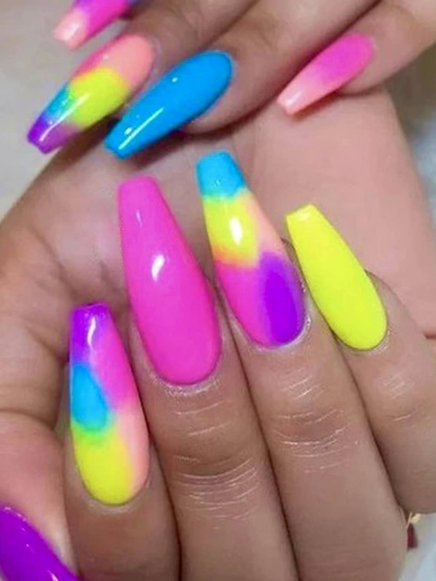 Яркие Неоновые ногти